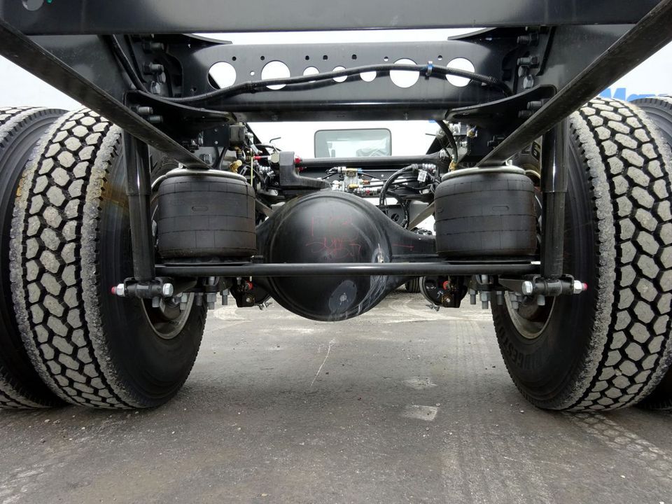 Exploring Air Suspension for Trucks: Enhancements in Ride Quality and Hauling Efficiency